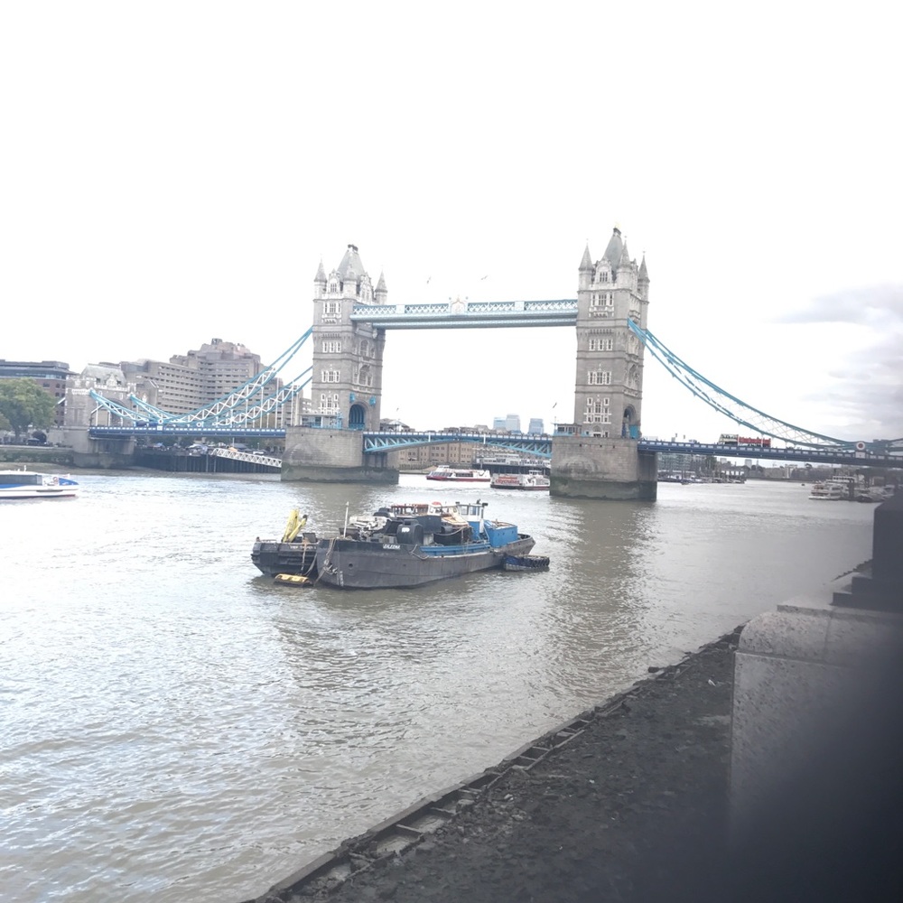 Meet your Posher, Latrena